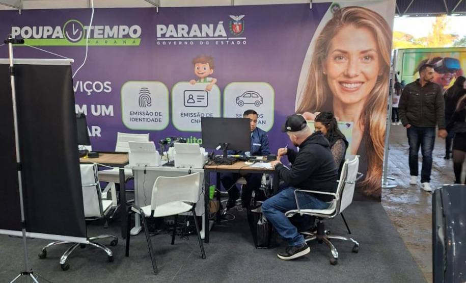 Do RG aos serviços do Detran: Poupatempo Paraná leva serviços para a Expoingá
