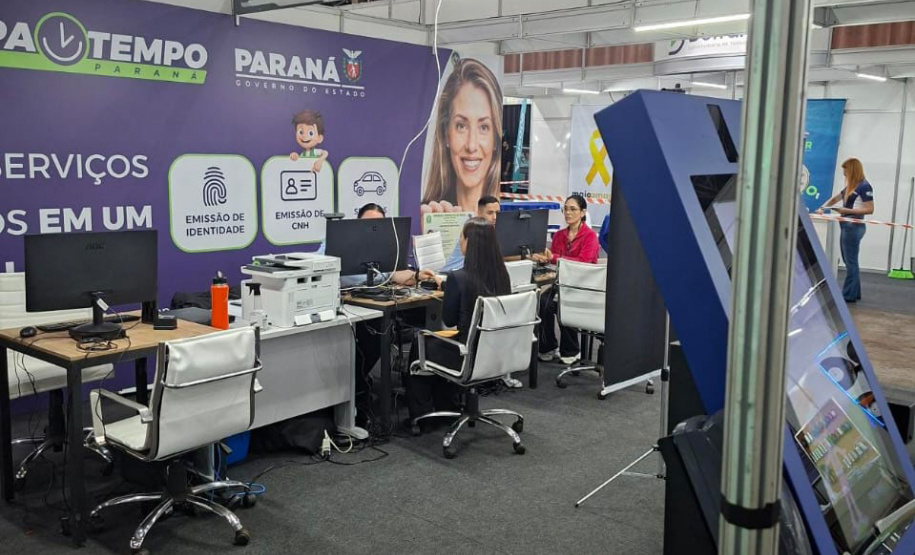 Do RG aos serviços do Detran: Poupatempo Paraná leva serviços para a Expoingá