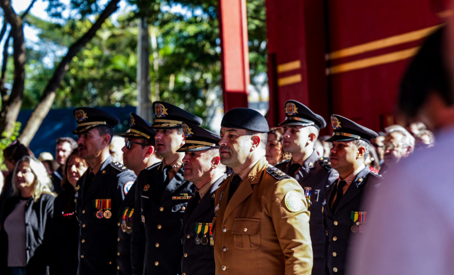 Umuarama celebra 50 anos da implantação do Corpo de Bombeiros com homenagens e reconhecimento histórico