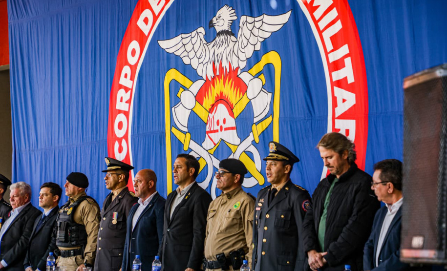 Umuarama celebra 50 anos da implantação do Corpo de Bombeiros com homenagens e reconhecimento histórico