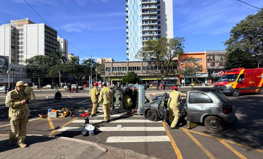 Forças de segurança realizam simulado de sinistro de trânsito em Maringá