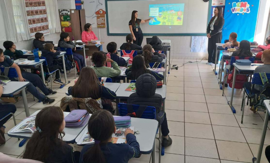 Copel orienta estudantes de Pato Branco sobre uso seguro e eficiente de energia elétrica