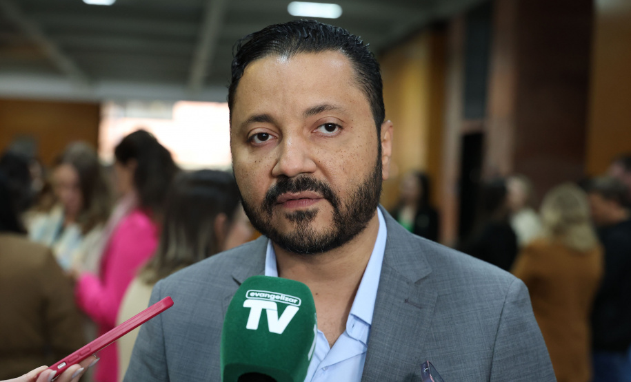 GOV PREMIO ALFABETIZA JUNTOS
