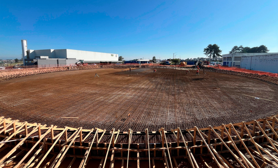 Sanepar finaliza maior reservatório de água tratada da América Latina feito em duplo aço