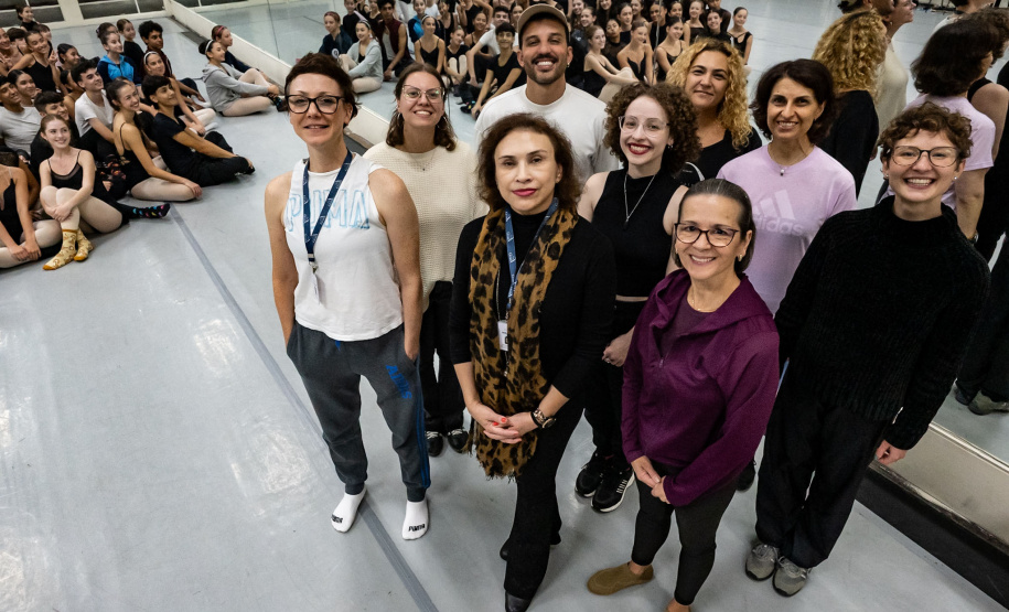 Escola de Dança Teatro Guaíra celebra 70 anos com espetáculo inédito que revisita a própria trajetória