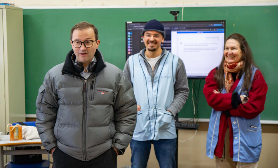 Tutor IA auxilia estudantes da rede estadual na elaboração de redações