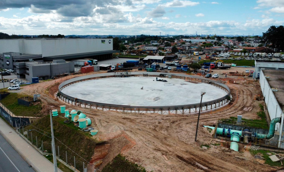 Sanepar finaliza maior reservatório de água tratada da América Latina feito em duplo aço