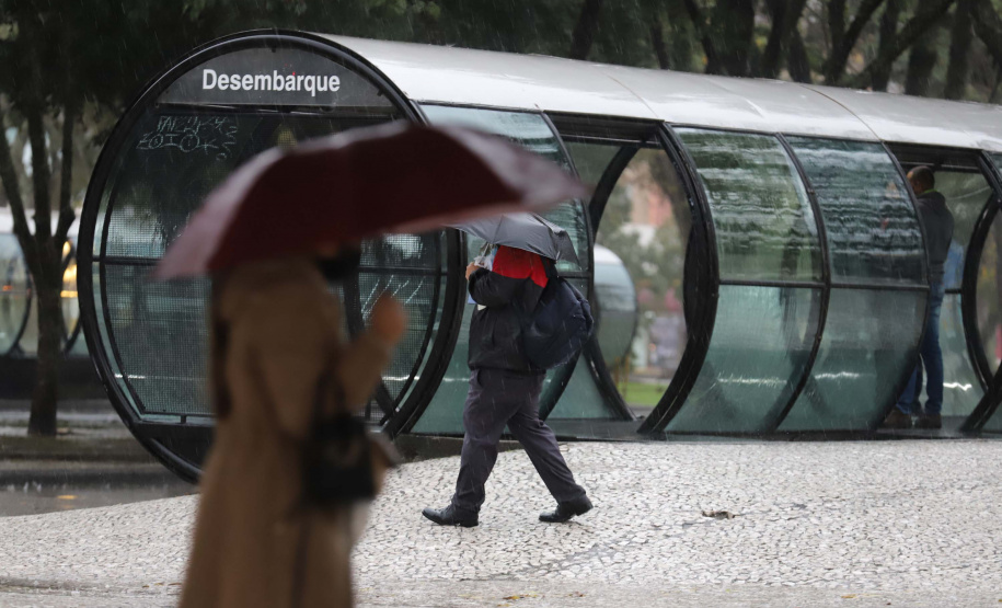 SIMEPAR - MAIO FOI CHUVOSO E FRIO NO PARANÁ, APONTA BALANÇO DO SIMEPAR