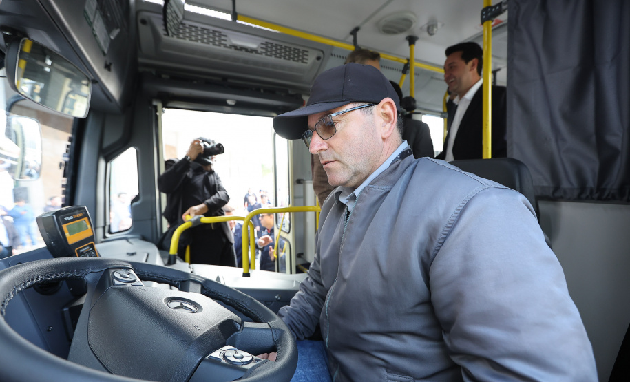 AMEP - Onibus Novos