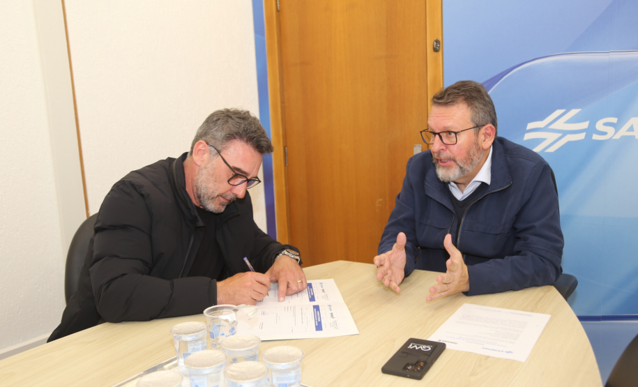 Sanepar vai fornecer água bruta em contrato especial com indústria no Noroeste