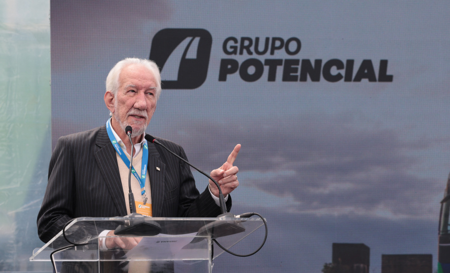 ENTREGA CAMINHÕES VOLVO