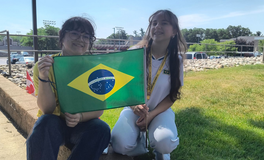 Estudante do Paraná retorna de evento internacional com menção honrosa na categoria de ciências