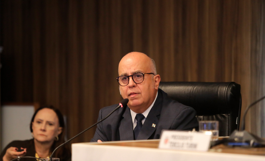 Paraná investe 15% do orçamento em saúde e supera mínimo constitucional no primeiro quadrimestre