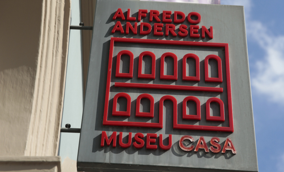 SEEC - Estado inaugura Museu Satélite do Museu Casa Alfredo Andersen em Ponta Grossa