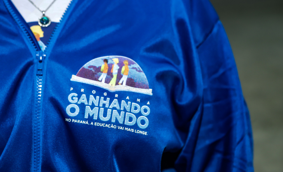 Ganhando o Mundo 2027: primeira chamada reúne estudantes dos 399 municípios do Paraná