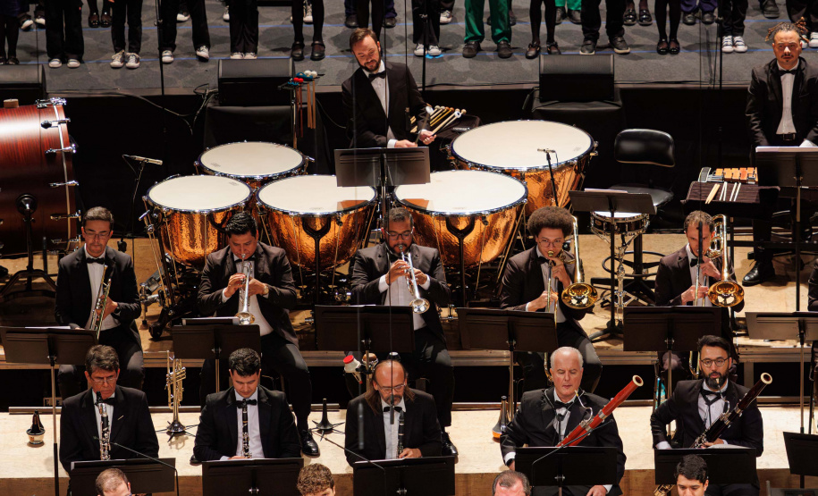 Mais de 4 mil pessoas prestigiam concerto que celebrou os 41 anos da Orquestra Sinfônica do Paraná