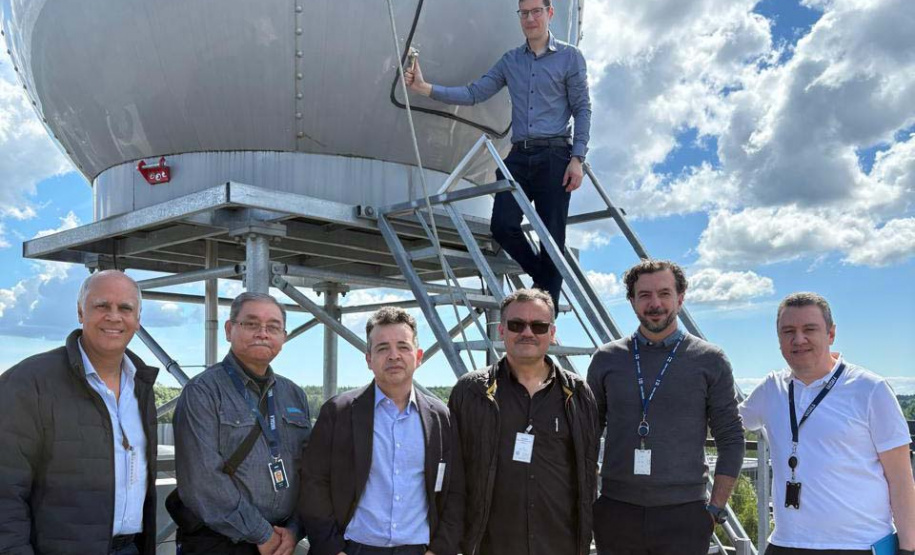 EQUIPES DO SIMEPAR E IAT TESTAM NOVO RADAR METEOROLÓGICO NA FINLÂNDIA