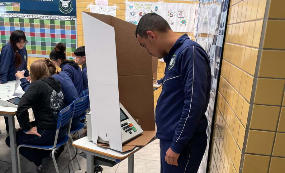 Parlamento Jovem inicia nova etapa com diplomação de vereadores mirins eleitos em 64 municípios do Paraná