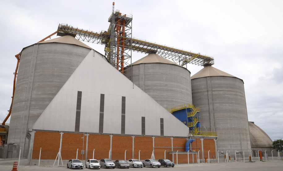 SILOS DE GRÃOS