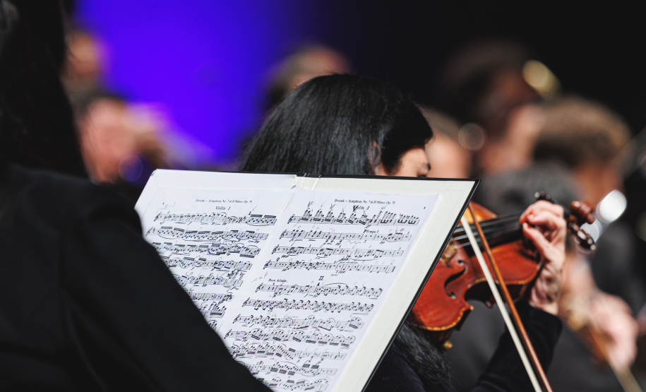 Orquestra Sinfônica do Paraná lota Guairão em semana de recorde de público