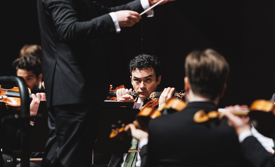 Orquestra Sinfônica do Paraná lota Guairão em semana de recorde de público