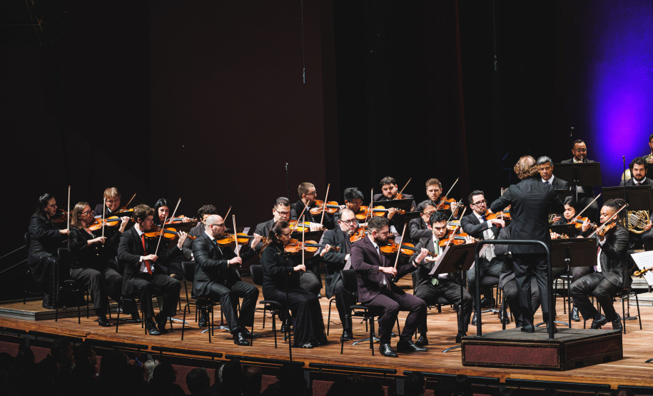 Orquestra Sinfônica do Paraná lota Guairão em semana de recorde de público