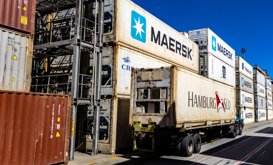 Portos do Paraná impulsiona exportação de frango e acelera transição energética no complexo