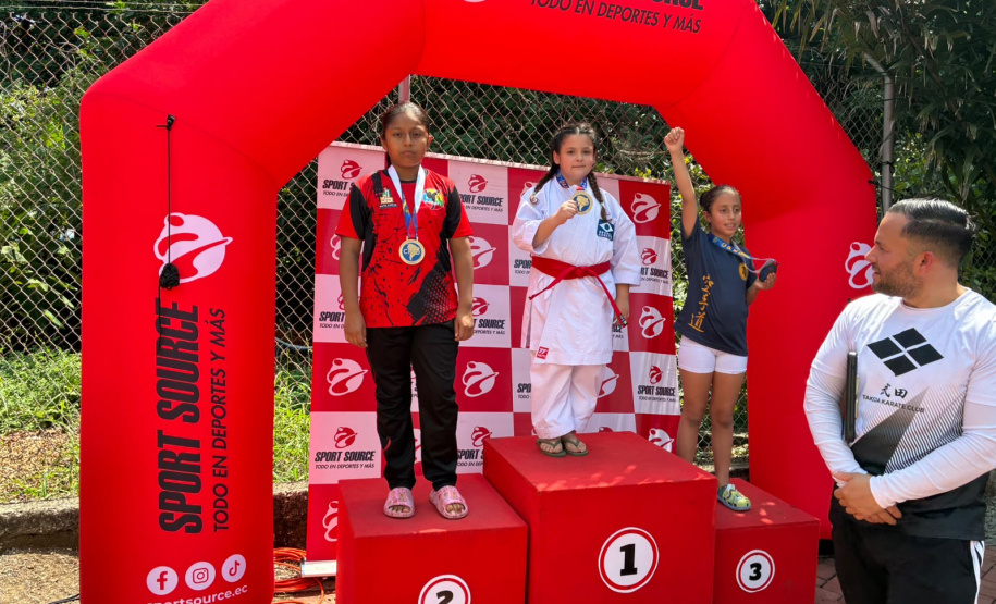 SEES - APUCARANA KARATE PROESPORTE