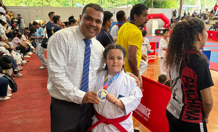 SEES - APUCARANA KARATE PROESPORTE