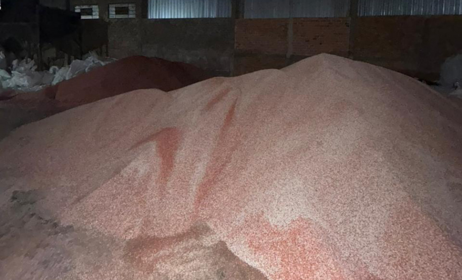 PCPR prende 7 pessoas e apreende maquinário para adulteração de fertilizantes em Ponta Grossa