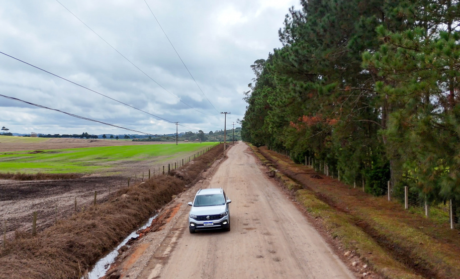Ratinho Junior libera R$ 90,7 milhões para pavimentação de estrada turística e outras obras em Tijucas do Sul