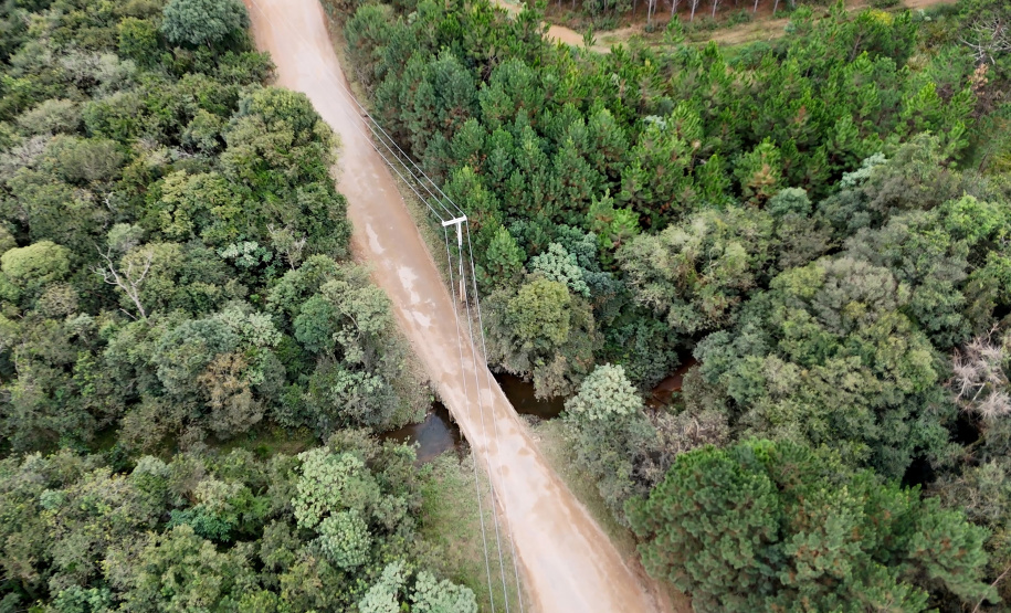 Ratinho Junior libera R$ 90,7 milhões para pavimentação de estrada turística e outras obras em Tijucas do Sul