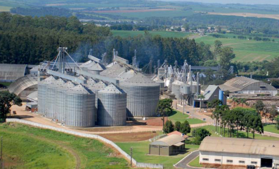 SILOS DE GRÃOS