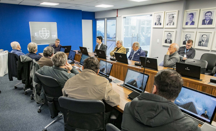 Movimento Pró-Paraná conhece projetos da Portos do Paraná e visita obras do Moegão