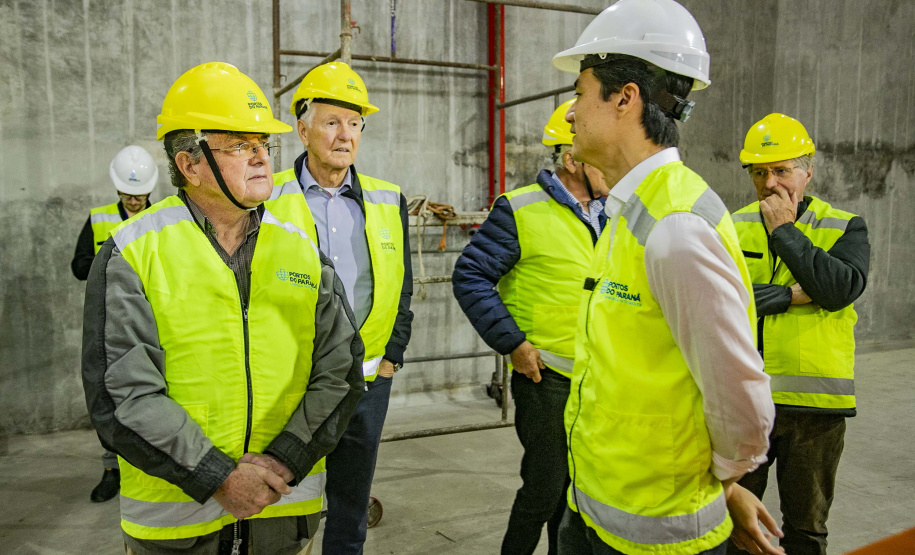 Movimento Pró-Paraná conhece projetos da Portos do Paraná e visita obras do Moegão