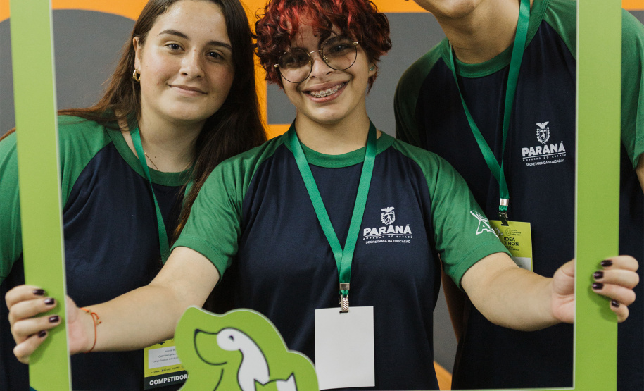Estudantes da rede estadual transformam adoção animal em campanhas de impacto e conquistam prêmio nacional de criatividade