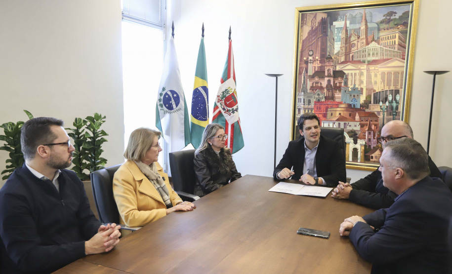 Governo do Estado assina convênio para construção do novo Hospital Bairro Novo, em Curitiba