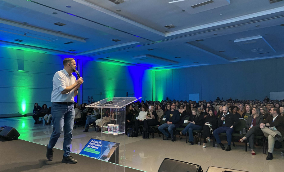 Educação oferece formação para coordenadores da Educação Profissional em Foz do Iguaçu