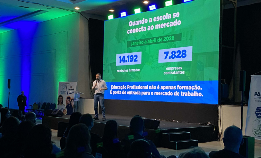 Educação oferece formação para coordenadores da Educação Profissional em Foz do Iguaçu