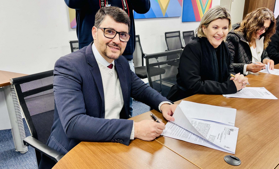 Sugestão de Pauta - Governo do Paraná amplia avaliação internacional para toda a rede estadual de ensino superior