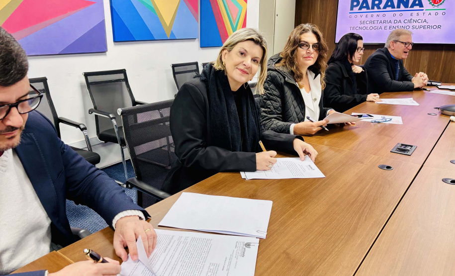 Sugestão de Pauta - Governo do Paraná amplia avaliação internacional para toda a rede estadual de ensino superior