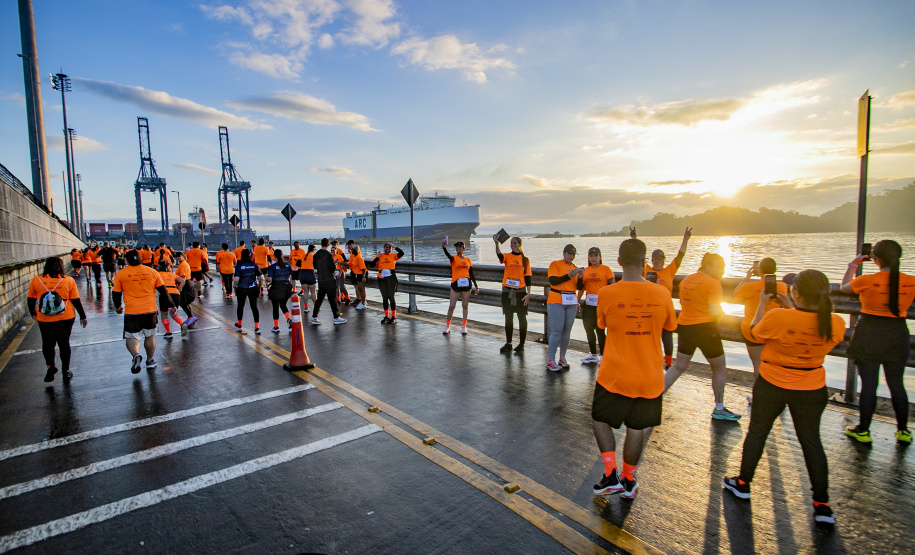 4ª Corrida do Porto bate recorde de público e reúne atletas de 15 estados brasileiros