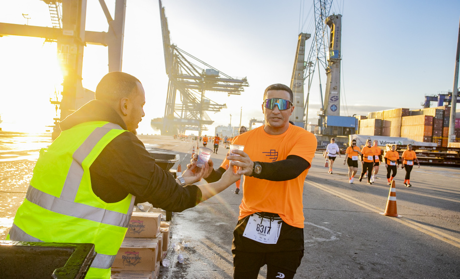 4ª Corrida do Porto bate recorde de público e reúne atletas de 15 estados brasileiros