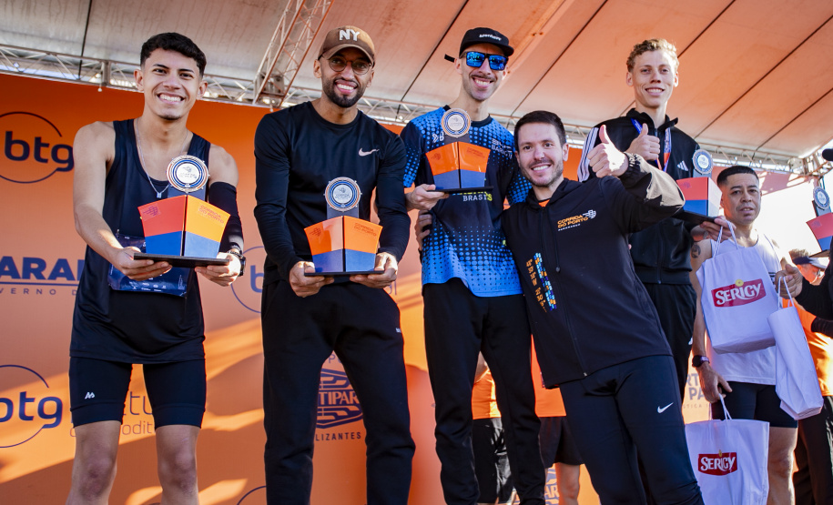 4ª Corrida do Porto bate recorde de público e reúne atletas de 15 estados brasileiros