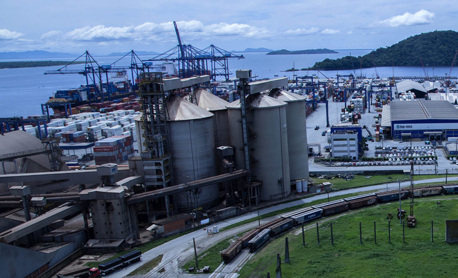SILOS DE GRÃOS