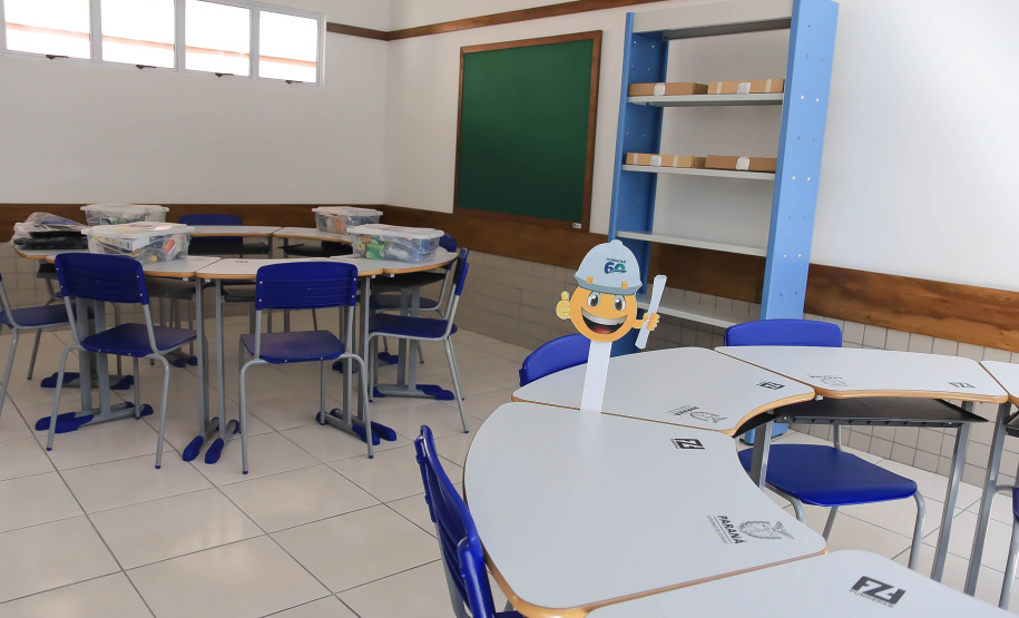Em oito anos, Paraná investe R$ 525,7 milhões em mobiliário e moderniza mais de 2 mil escolas estaduais