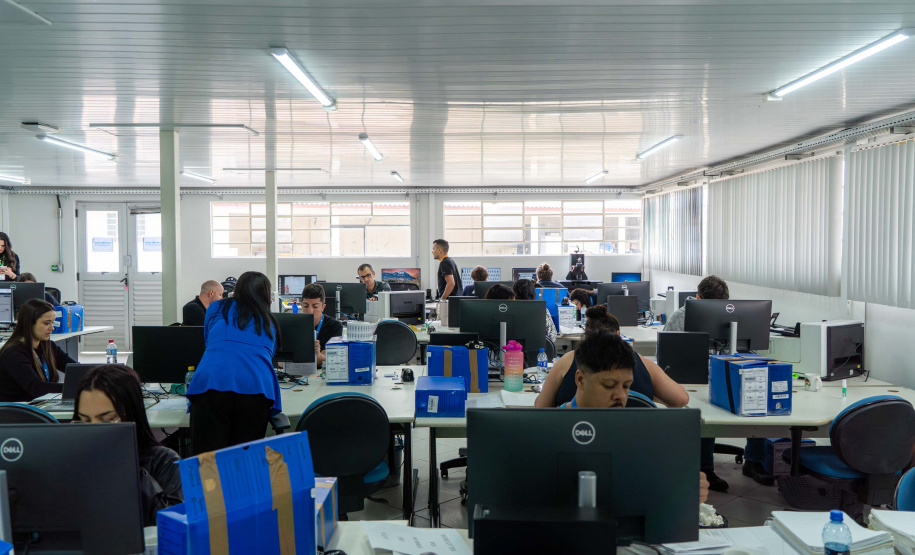 Paraná já digitalizou mais de 5,5 milhões de páginas em projeto inédito da educação