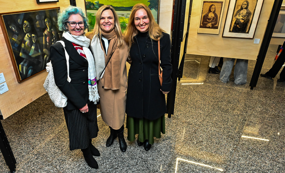 Cascavel recebe museu satélite do MAC-PR com casa cheia