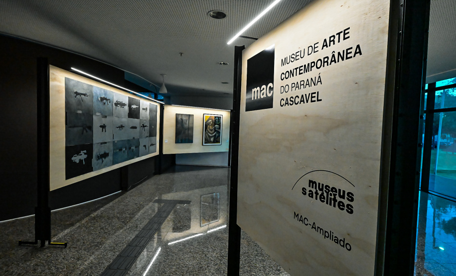 Cascavel recebe museu satélite do MAC-PR com casa cheia