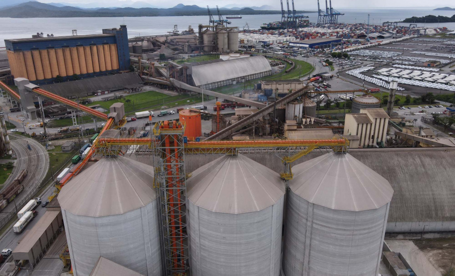 SILOS DE GRÃOS